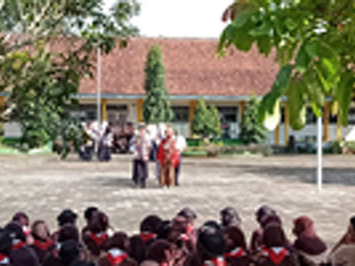 PENYAMPAIAN VISI-MISI