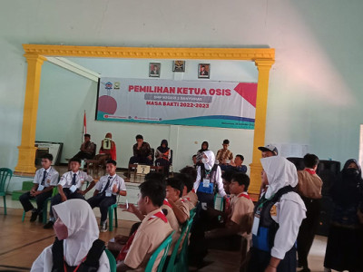 PASLON DI ATAS PANGGUNG