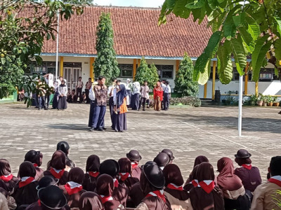 PENYAMPAIAN VISI-MISI