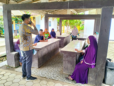 Penjelasan Makanan Sehat ke Pedagang Kantin 