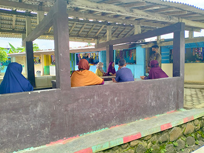 Penjelasan Makanan Sehat ke Pedagang Kantin 